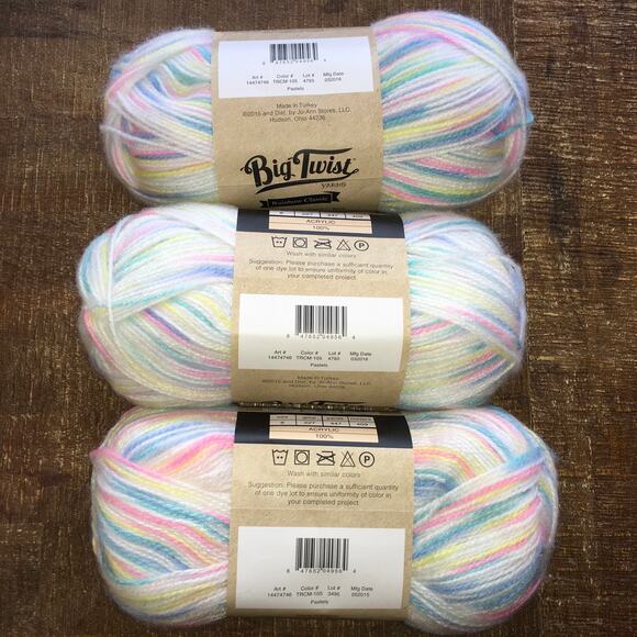 Big Twist Yarn Rainbow Classic Pastels *Lot of 3 Skeins* Baby Variegated Soft - Picture 2 of 4
